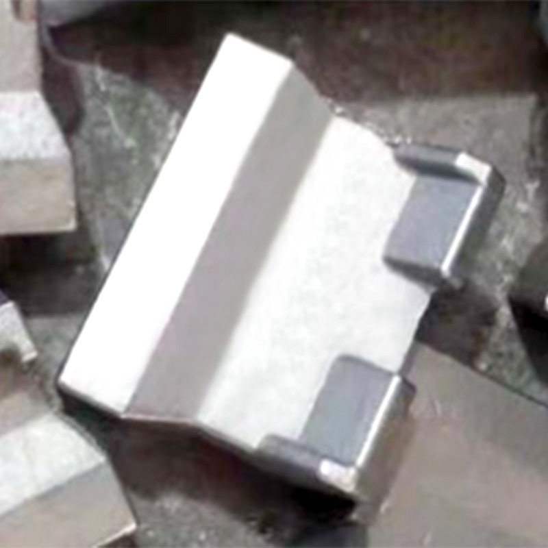 Entretoise de coulée de précision parallèle